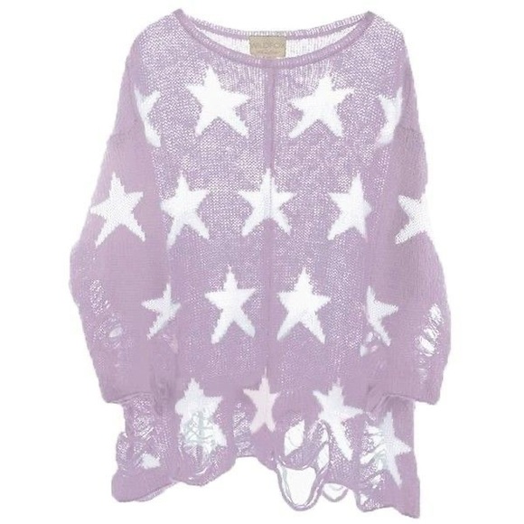 Wildfox Sweaters - Wildfox Seeing Stars Lennon Lavender Distressed Sweater Medium